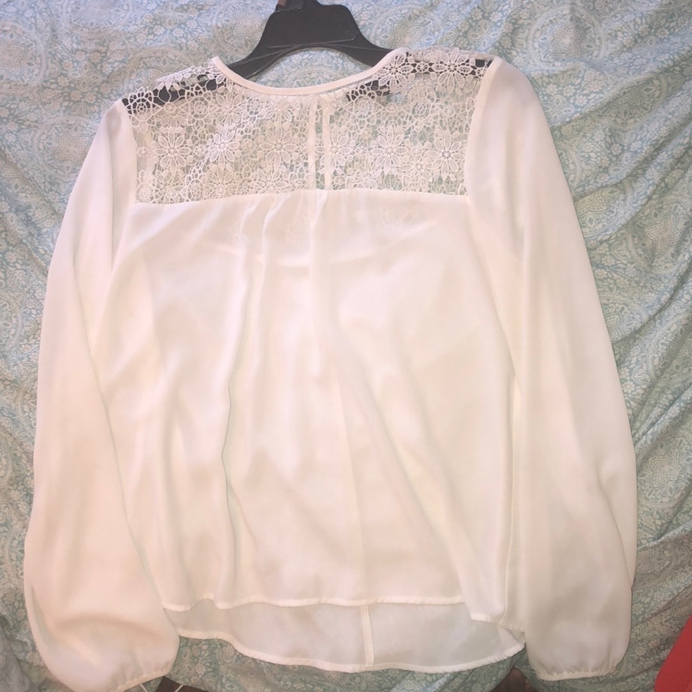 White forever 21 blouse